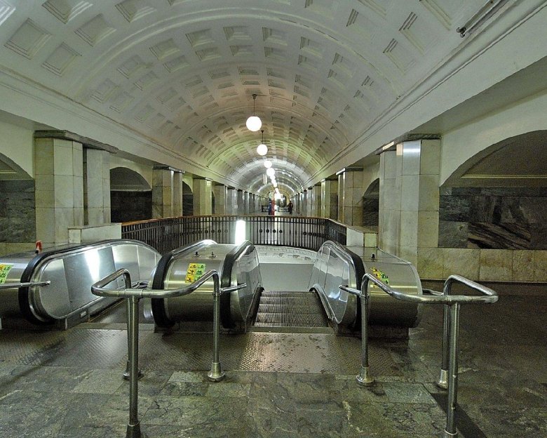 Станция метро охотный ряд москва