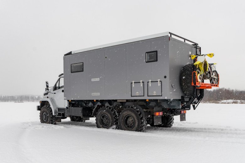 Урал некст 6х6 автодом