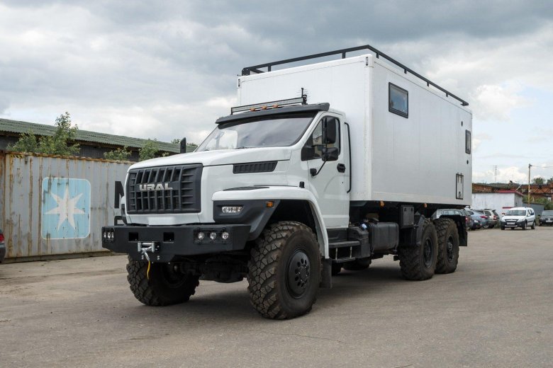 Урал некст 6х6