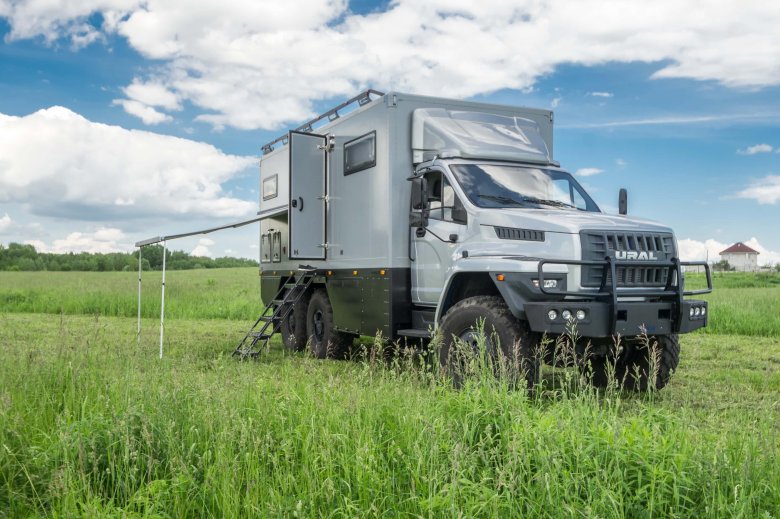 Урал некст 6х6 автодом