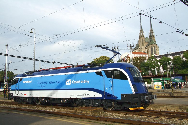 Railjet локомотив