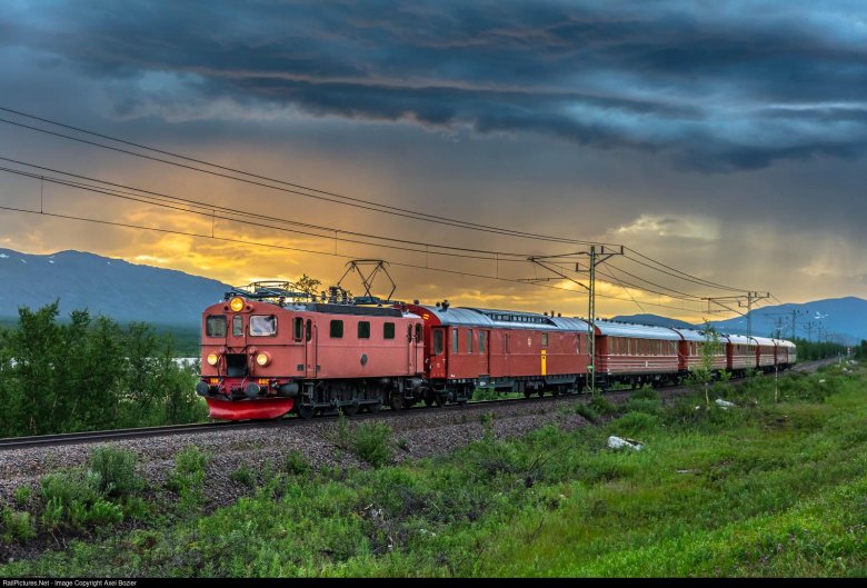 Железная дорога поезд