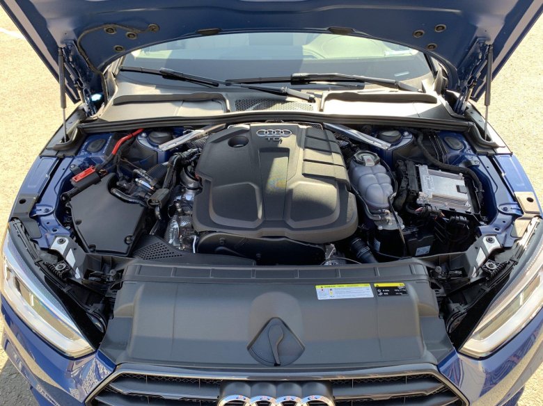 Подкапотка audi q5