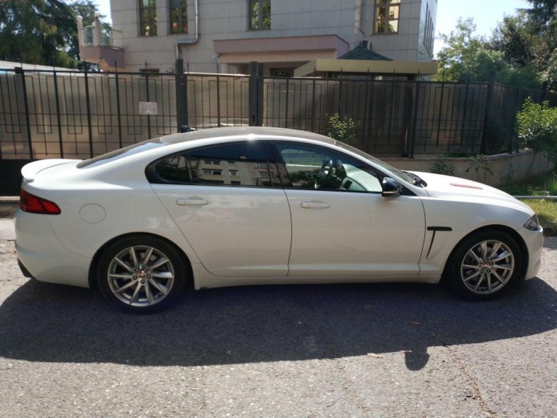 Jaguar xf x 250