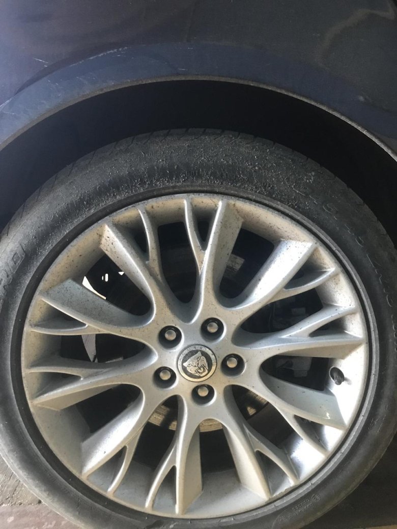 Диски на ягуар xf r18