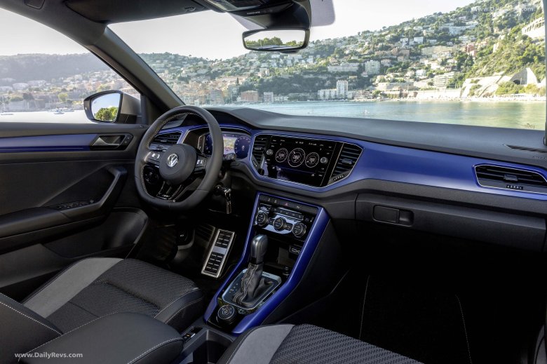 Volkswagen t-roc interior
