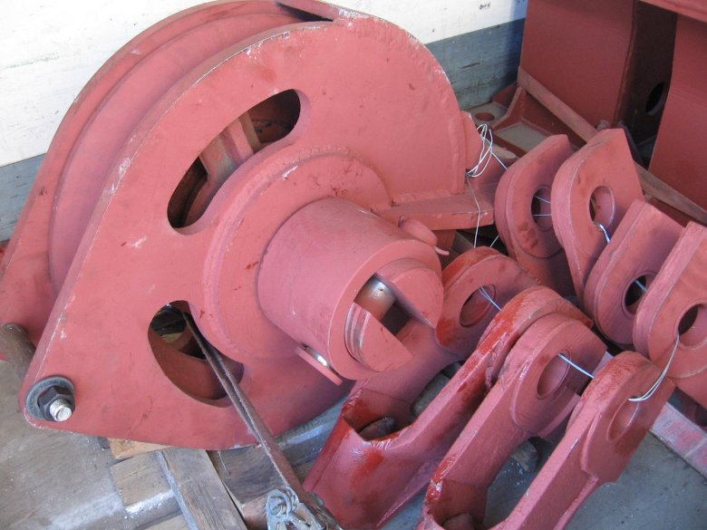 Запчасти для экскаватора