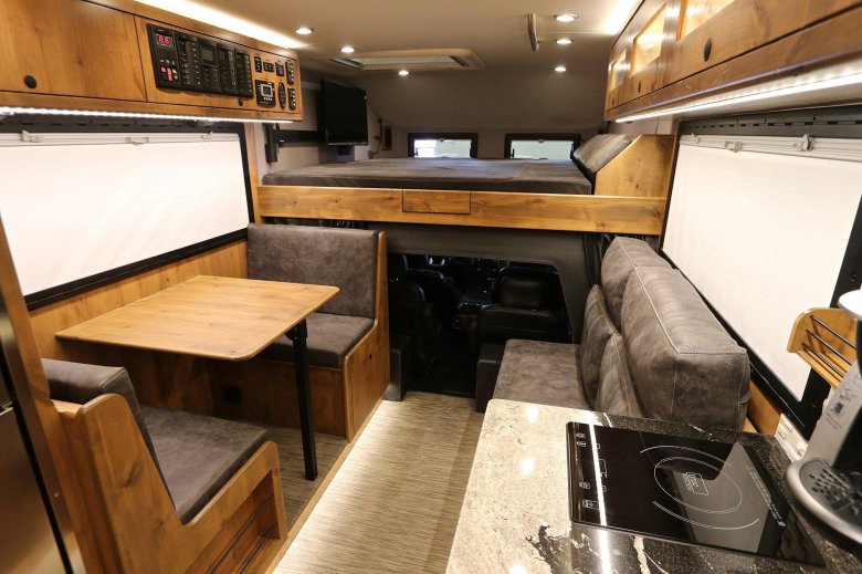 Ford earthroamer xv-lts