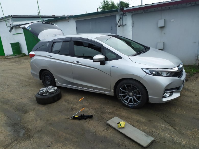 Хонда фит шатл