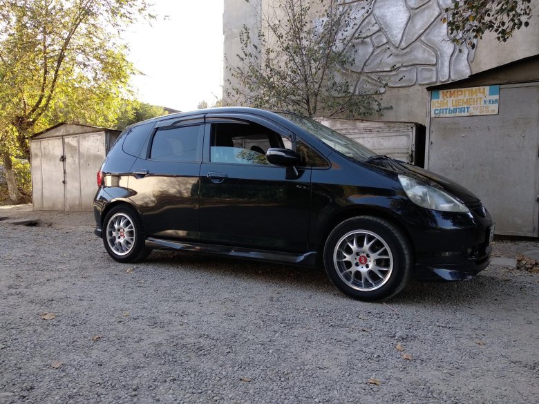 Хонда фит 2005