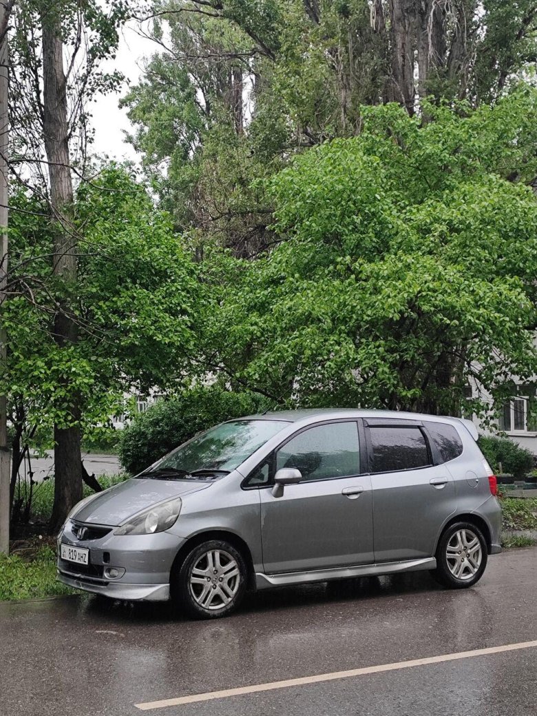 Honda fit 2005