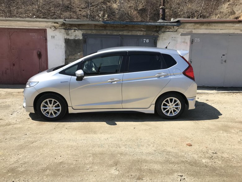 Honda fit gp5