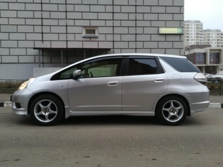 Honda fit shuttle на 16 колесах