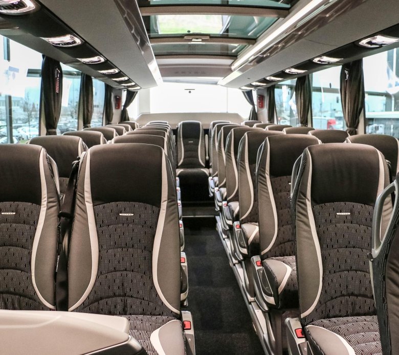 Автобус мерседес салон