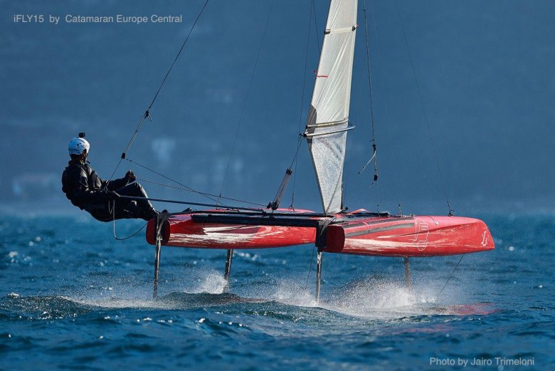 Парусный катамаран накра