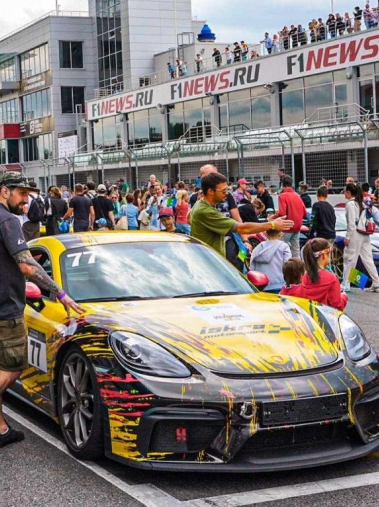 Porsche 718 cayman gt4 clubsport