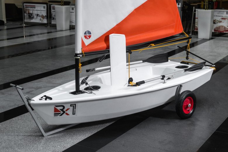 Швертбот ракета 270