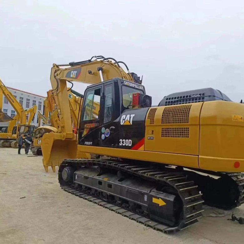 Гусеничный экскаватор