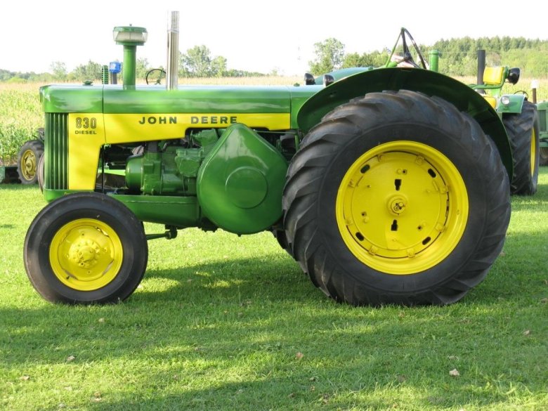 John deere 830