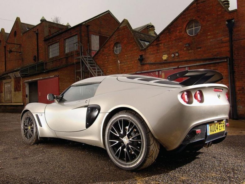 Lotus exige cup car