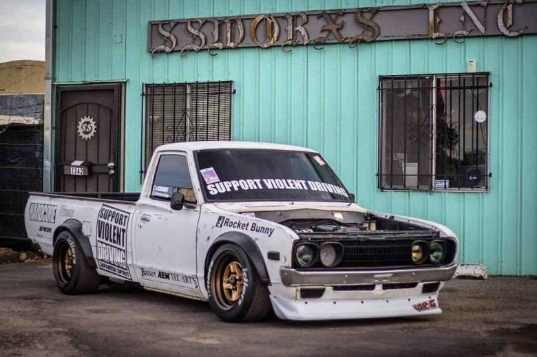 Datsun 620 drift
