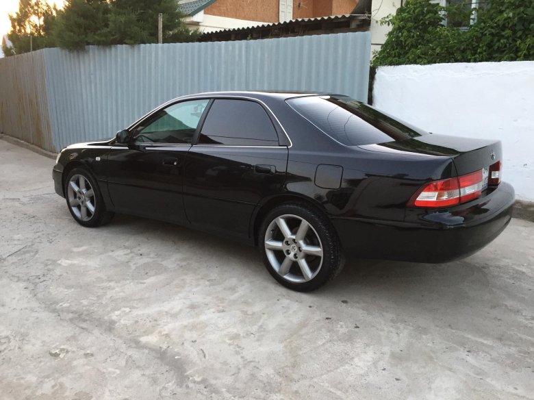 Тойота виндом 20