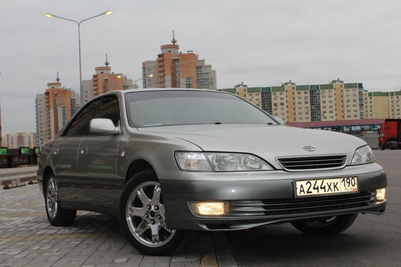 Toyota windom i (xv10)