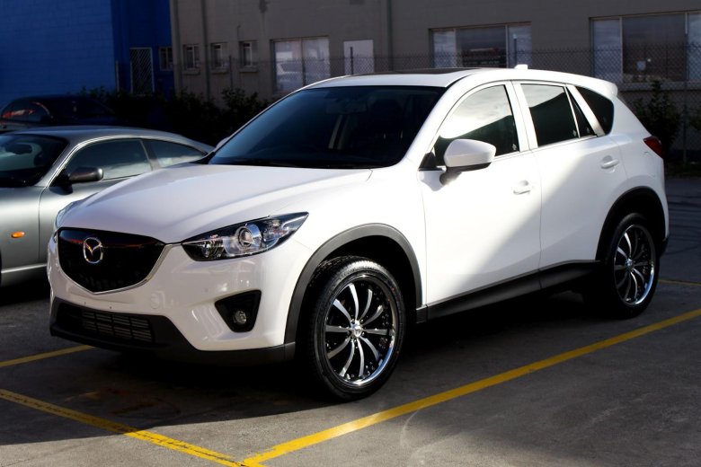 Mazda cx5 white