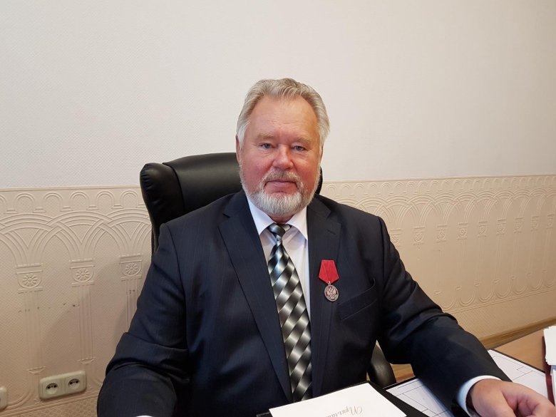 Владимир григорьевич захаров