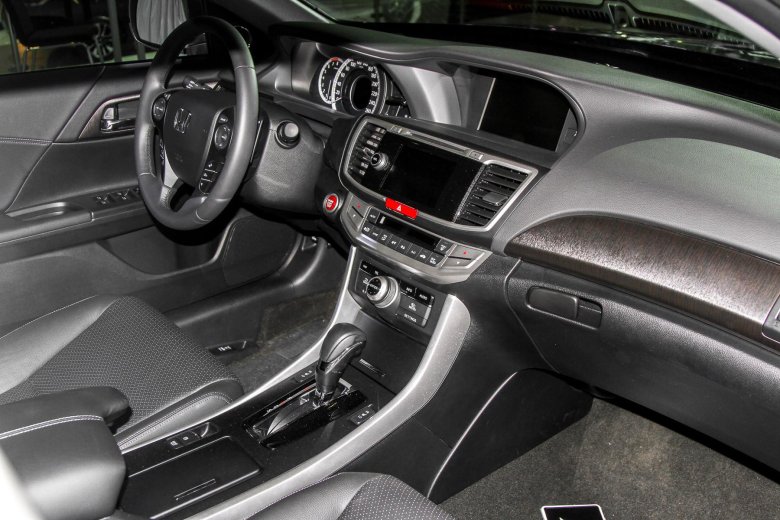 Honda accord 2013 салон