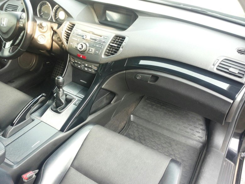 Салон хонда аккорд 8