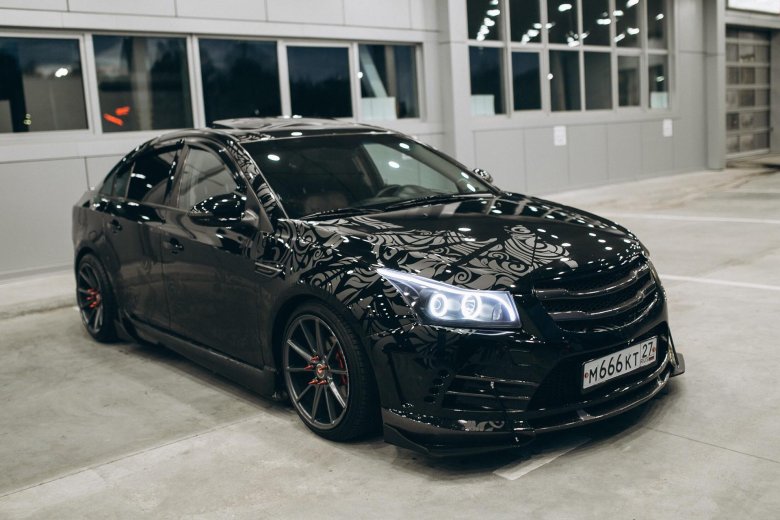 Chevrolet cruze 2013 black tuning