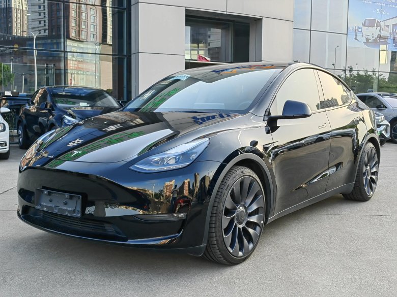 Tesla автомобиль
