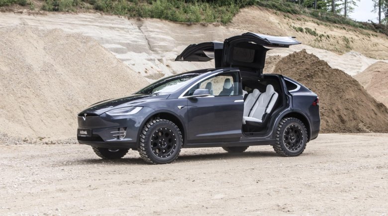 Tesla model x внедорожник