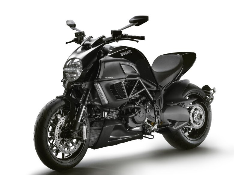 Мотоцикл ducati diavel
