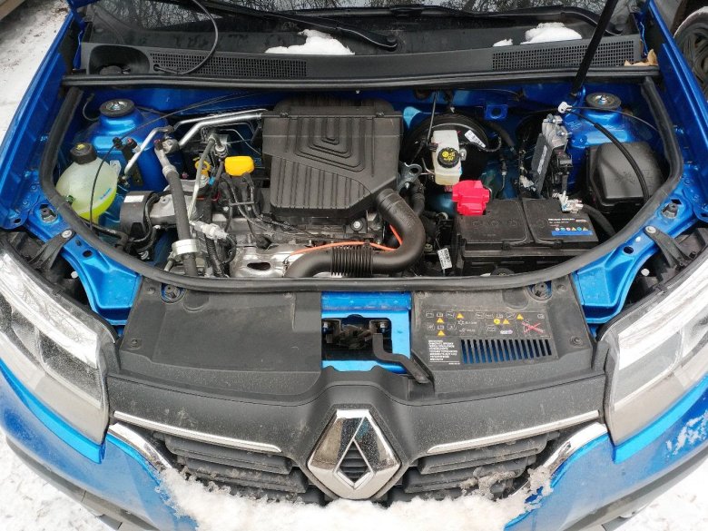 Сандеро степвей 2 под капотом