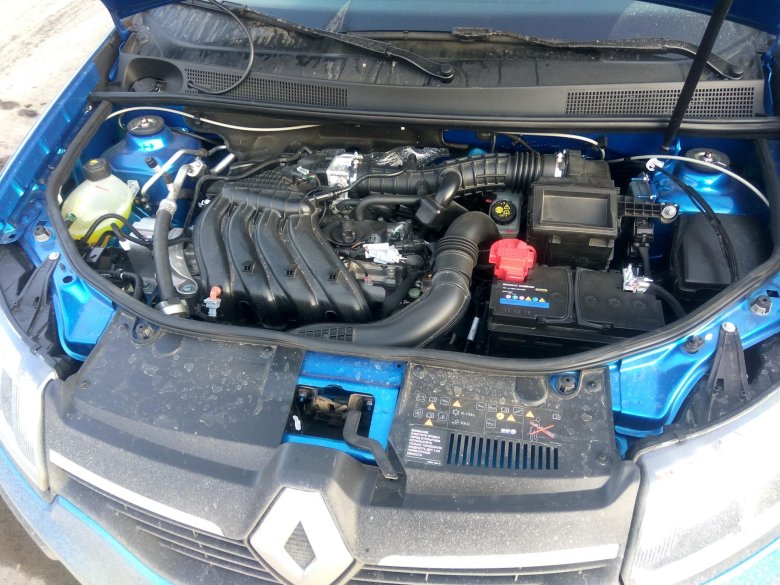 Renault sandero 1 под капотом