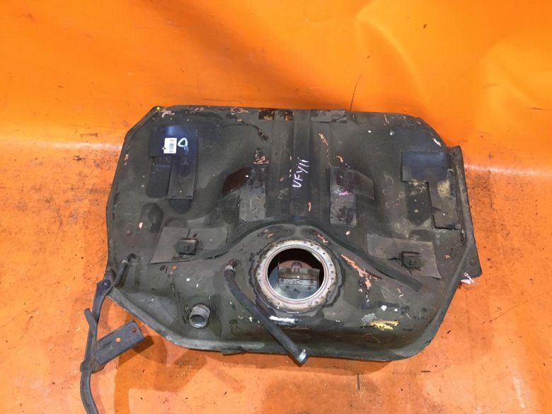 Тойота гайя бензобак