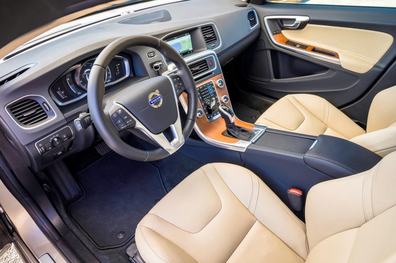 Вольво s 60 салон