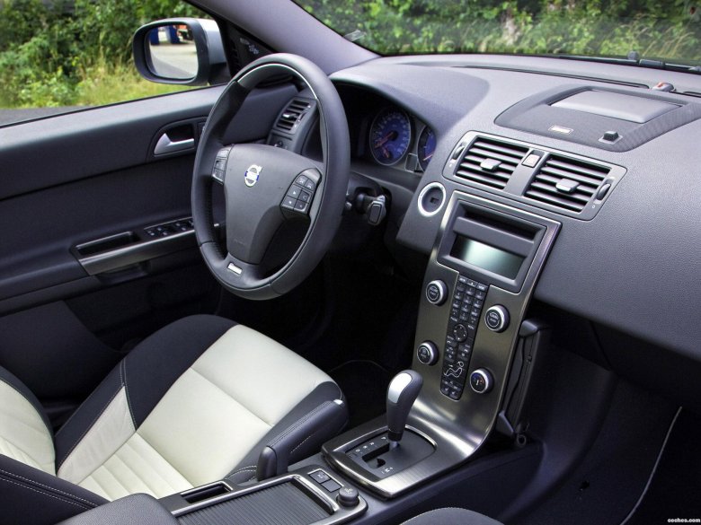 Вольво s40 2008 салон
