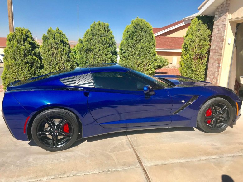 Chevrolet corvette c7 stingray blue