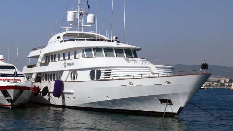 Яхта леди лара