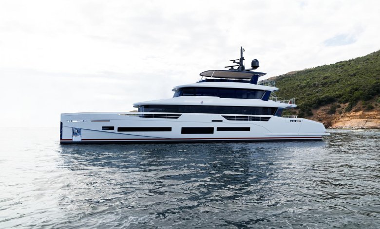Rosetti superyachts 38m explorer