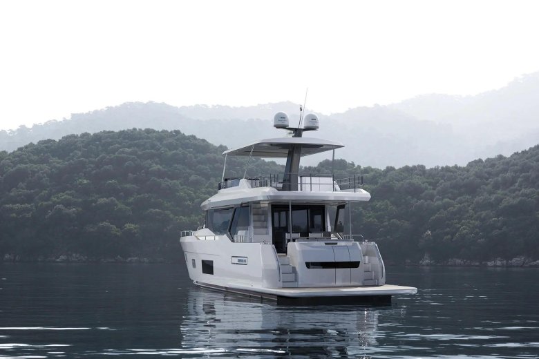 Beneteau grand trawler 62