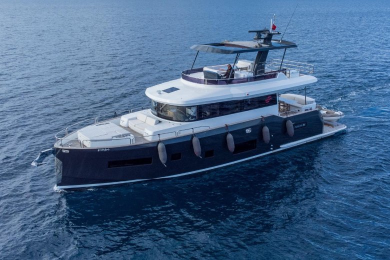 Azimut magellano 43 fly