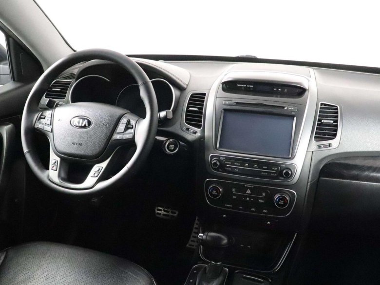 Киа соренто 2014 года