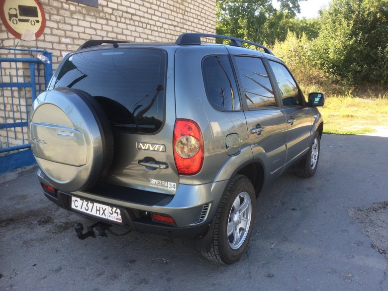 Шевроле нива 212300