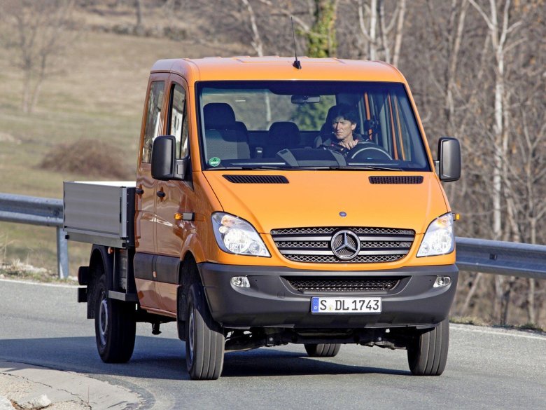 Mercedes-benz sprinter double cab