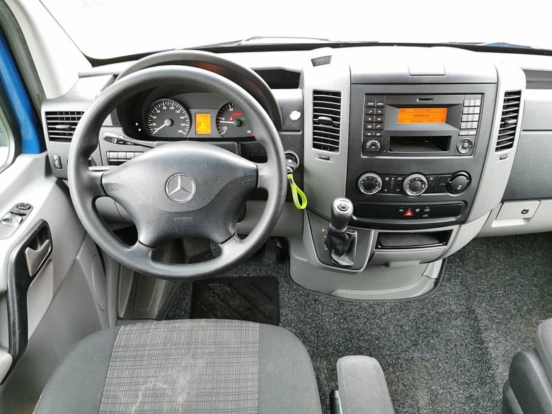 Mercedes benz sprinter 2008 салон