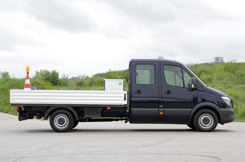 Mercedes benz sprinter бортовой